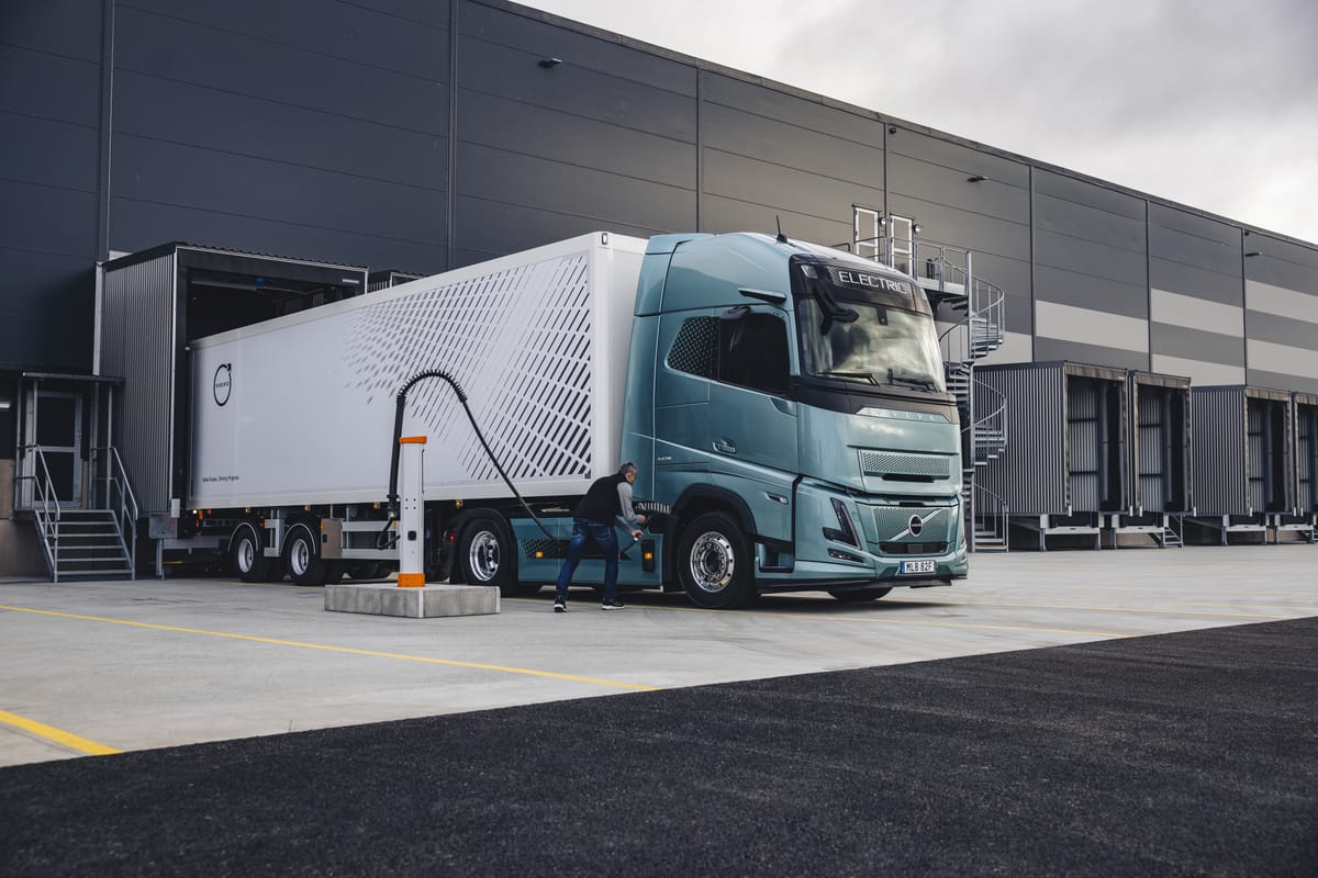 Volvo Launches Fh Aero Electric Truck