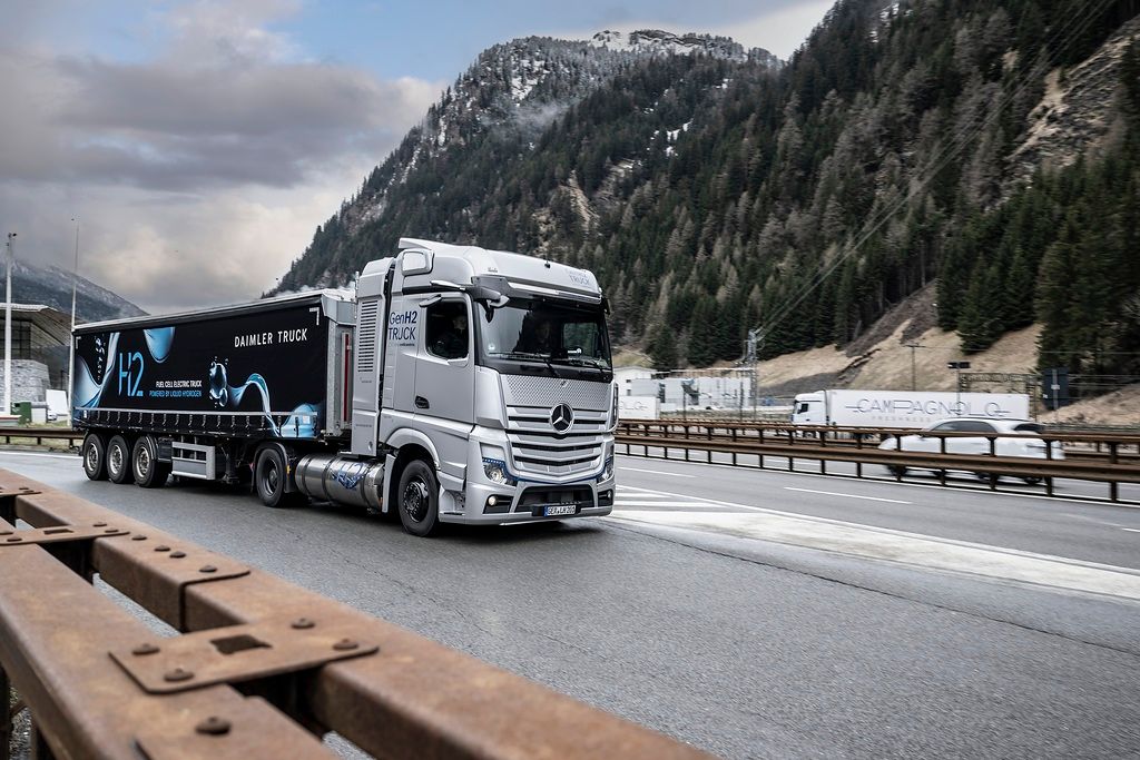 BEV Improvements Threaten To Sideline Hydrogen Heavy Trucks